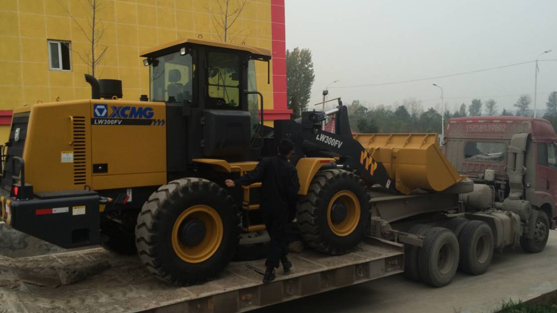 河南铲车sb国三机械LW300FV