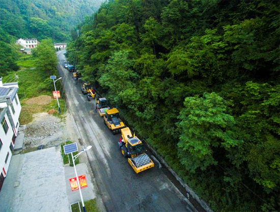sb成套机械助力安康省道部分路段建设
