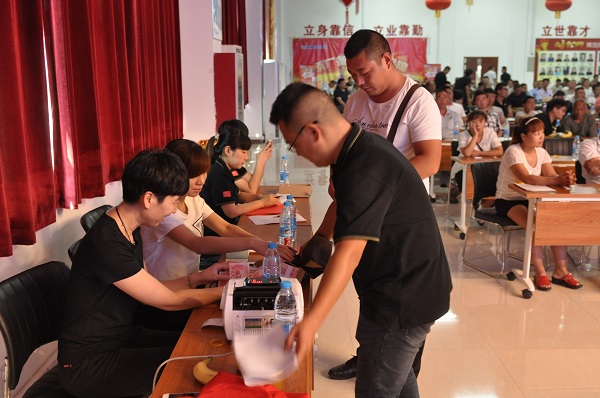 河南天助sb挖机订货会圆满落幕