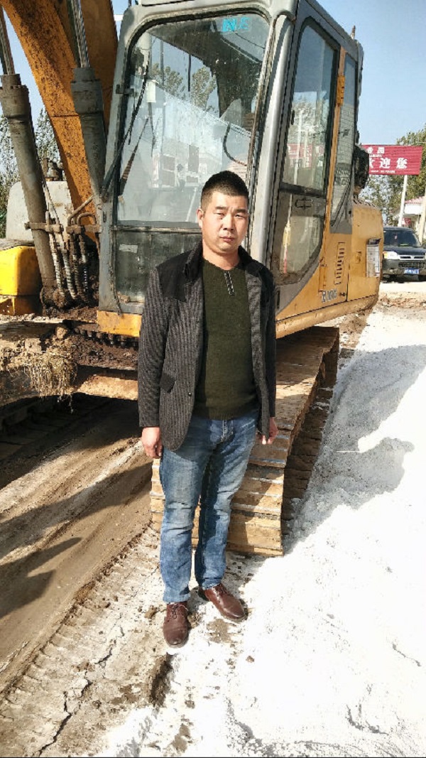 王俊杰与sb挖掘机