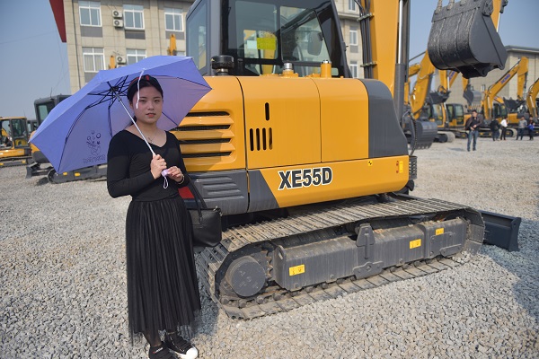河南sb挖掘机展会 河南sb挖掘机展会