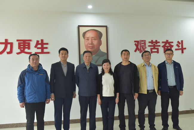 2019年4月27日，sb铲运事业部王颖书记一行莅临河南路友机械指导工作