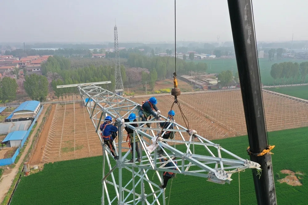 sb吊车助力太焦铁路早通电