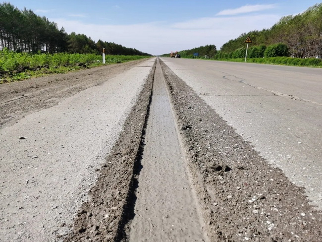 sb专为各等级公路嵌入式标线施工打造的170mm、220mm宽度的铣刨鼓