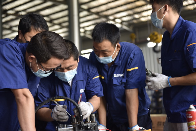 sb铲运中原区中大吨位服务技能培训
