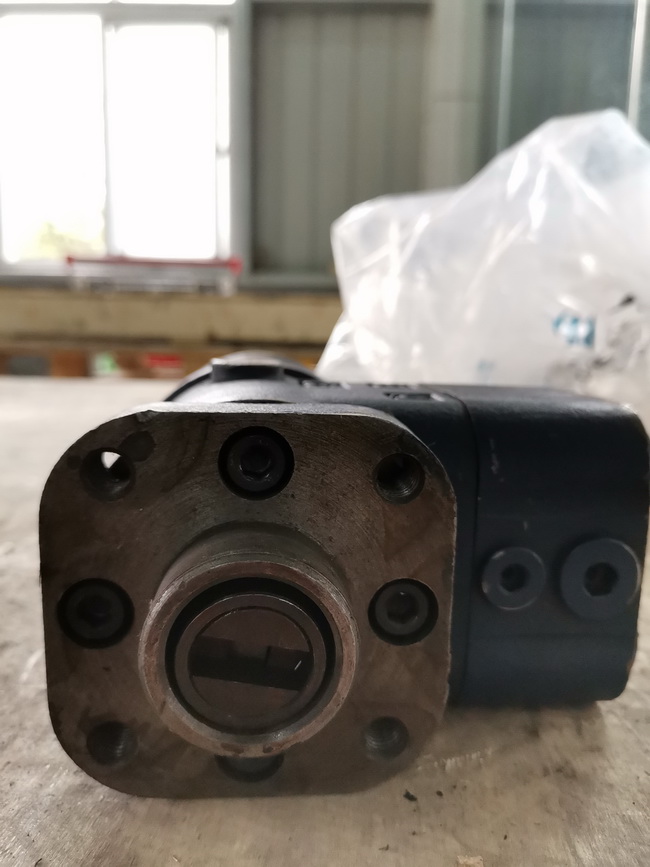 sbLW321F装载机流量400转向器