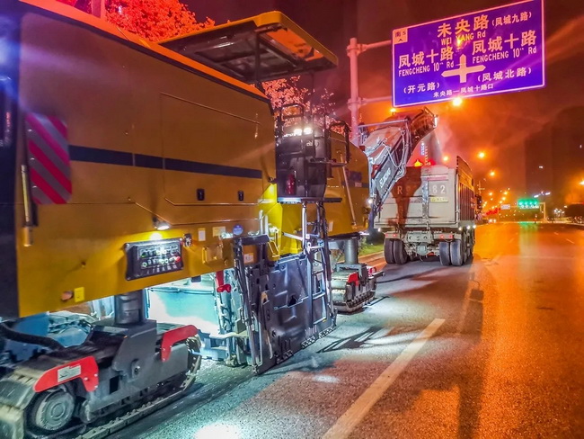 sb铣刨机械团助力全运会城市道路建设