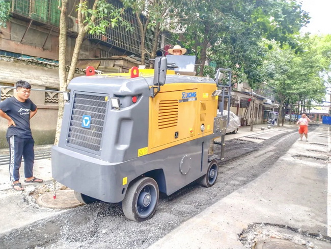 sbXM503KL铣刨机老旧小区路面改造