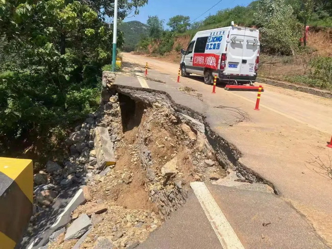 sbXJC405道路检测车