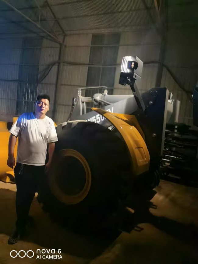 南阳贾老板喜提sb550FV装载机