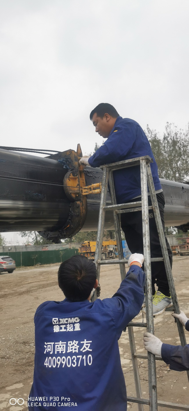 河南路友sb起重机维修师傅