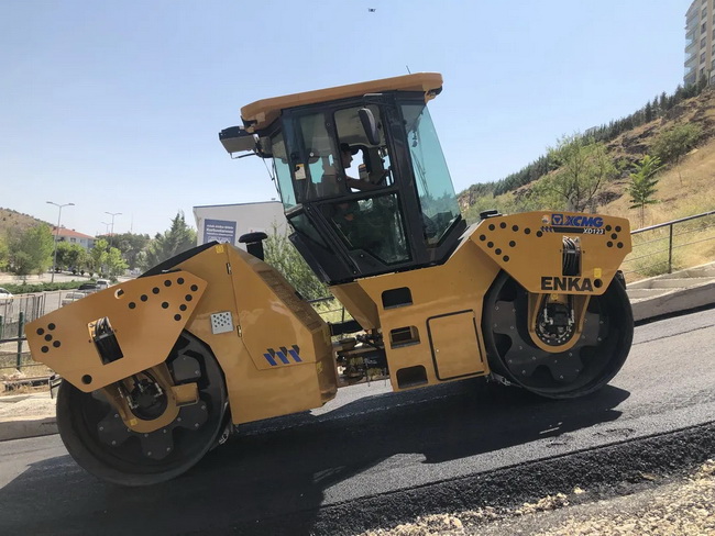 sbXD123双钢轮压路机