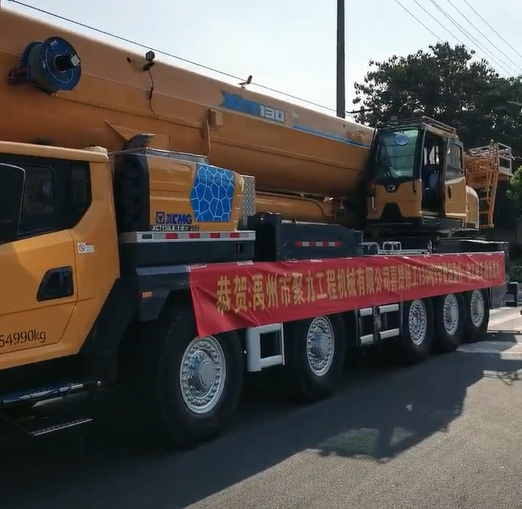 禹州市聚力工程机械有限公司喜提sb130吨8节臂起重机