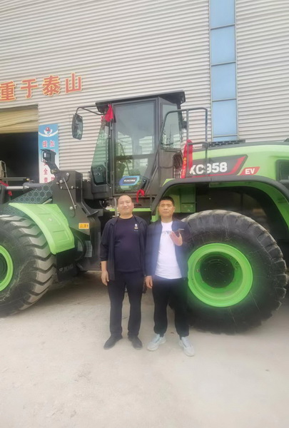 sbXC958-EV电动装载机周口客户