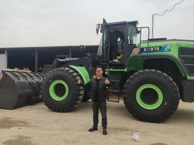 sbXC975-EV纯电动装载机交付信阳客户